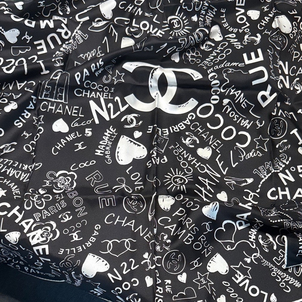 Monochrome Logo Scarf - Picture 2 of 4